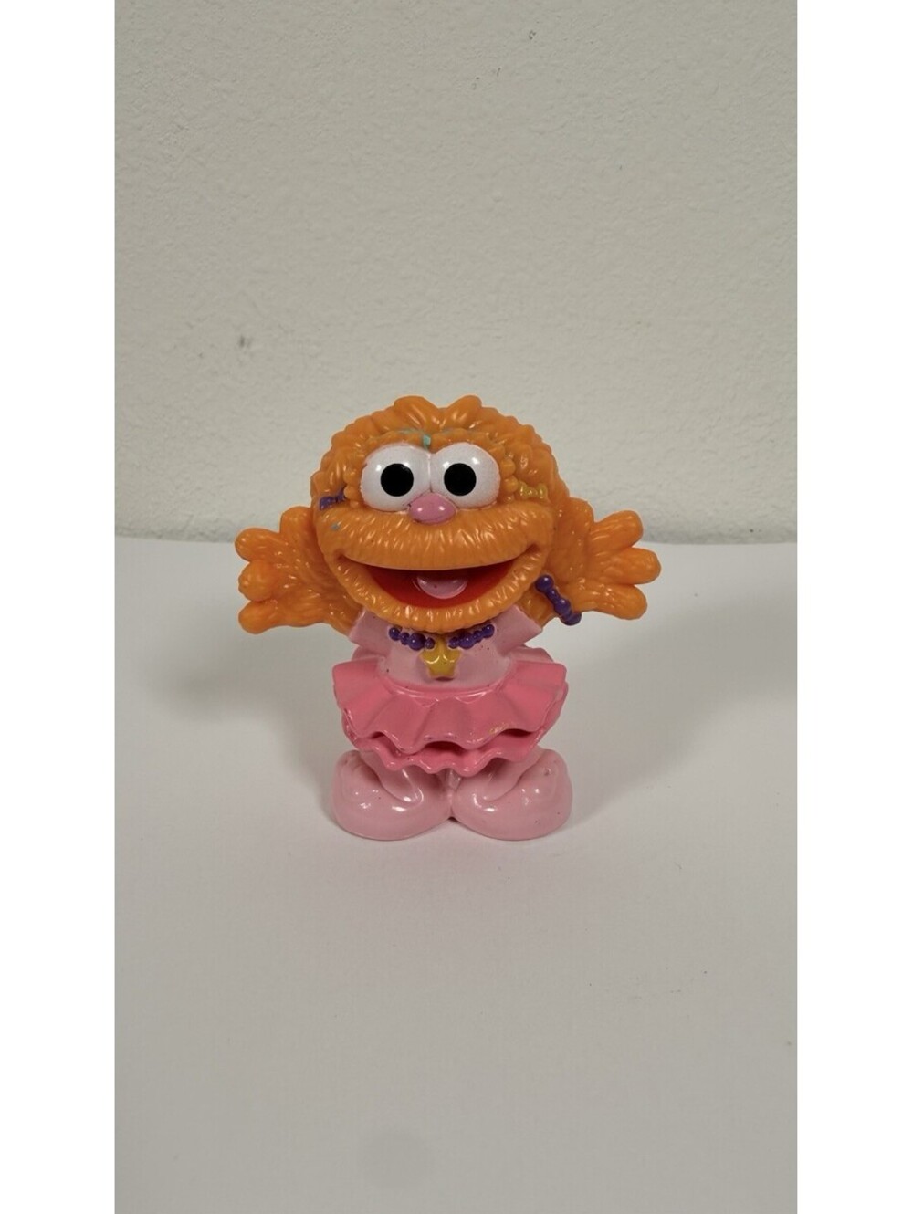 Sesame Street Workshop Zoe PVC Figure 2010 Hasbro Cake Topper 3” Chunky
